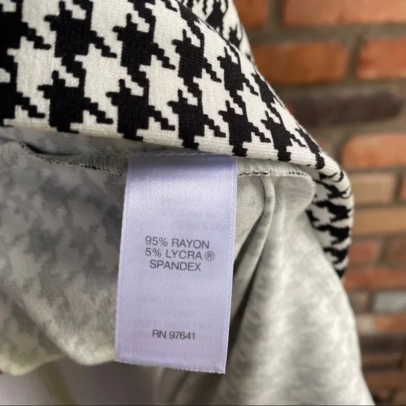 J Jill Wearever Collection Houndstooth Cardigan - Picture 6 of 7